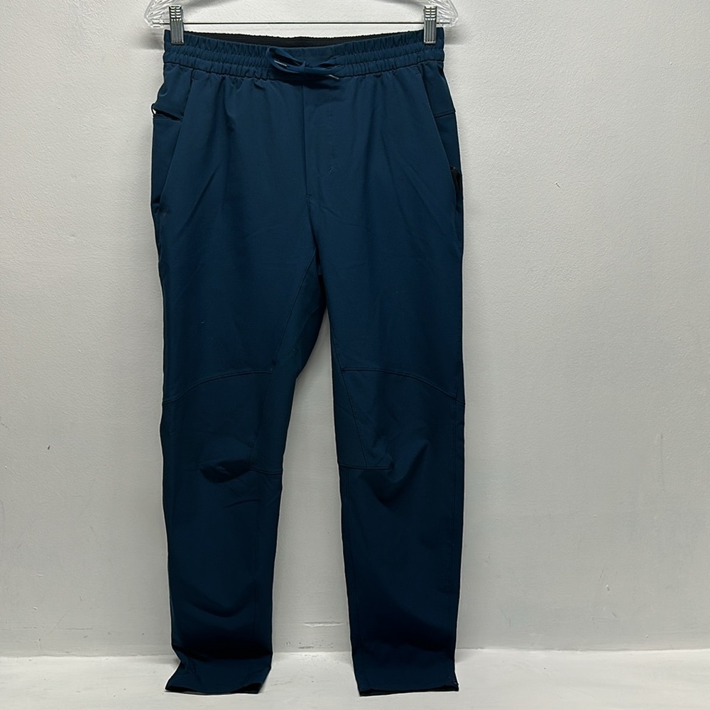 lululemon athletica Men's Navy Blue License To Train Pant Jogger